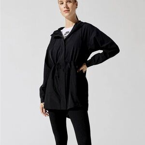 Nike Women's Black Dri Fit Bliss Luxe Anorak Jacket